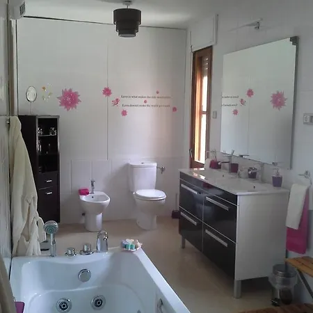 Habitación en casa particular Com A Casa Teva (adults Only) *